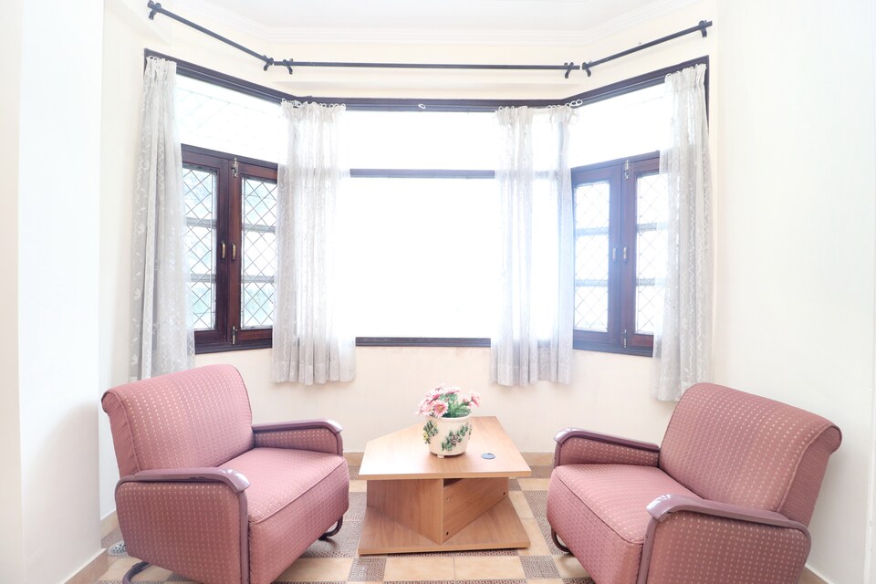 OYO Home 17226 Luxurious 2BHK, Kasauli, Kasauli