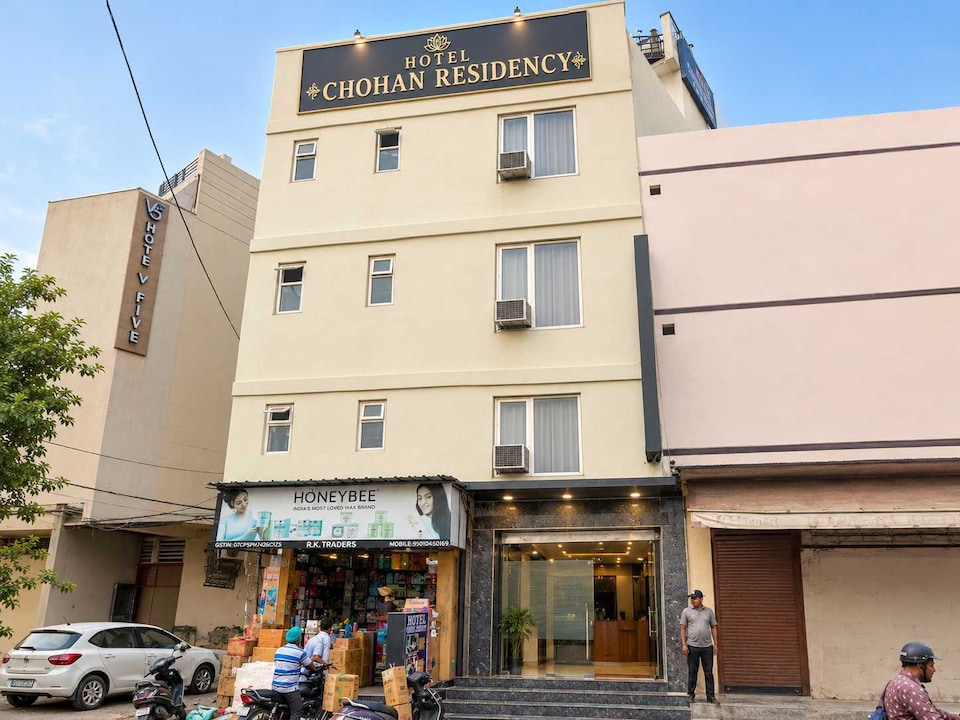 Hotel O chohan residency , Golden Temple Road Amritsar, Amritsar
