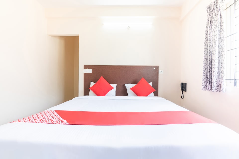 OYO 17247 Resside 11, Indiranagar Extension Bangalore, Bangalore