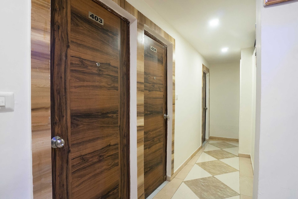  Hotel O Swell, Navrangpura Ahmedabad, Ahmedabad