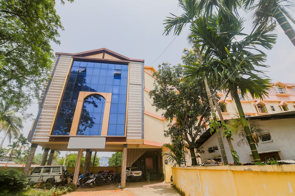 OYO 17255 Hotel Kanika Inn, ISBT Guwahati, Guwahati