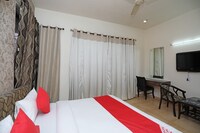 OYO Sunset Residency Near Appu Ghar