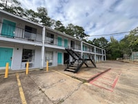 The Grand motel Inn and Suite Louisville