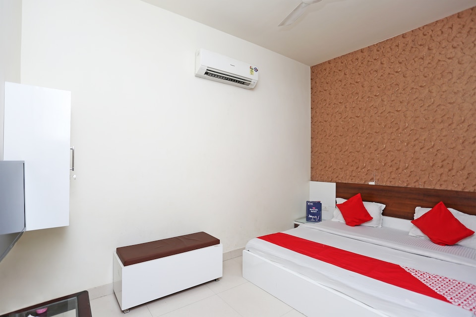 OYO 17280 Hotel Relax Residency, Hisar, Hisar