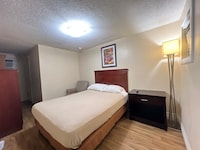 The Grand Motel Inn And Suites Reform AL