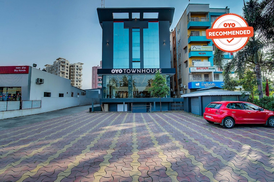 OYO Townhouse 048 Hadapsar, Hadapsar Pune, Pune