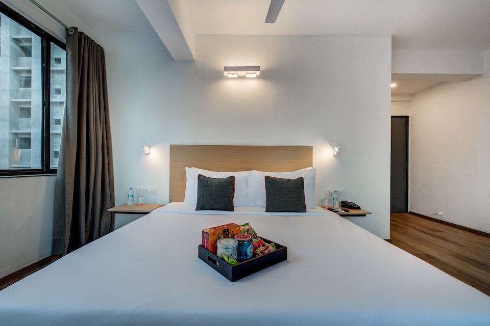 OYO Townhouse 048 Hadapsar, Hadapsar Pune, Pune