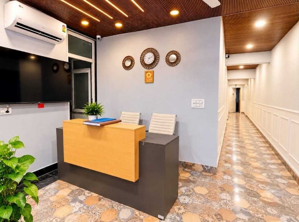 Hotel O premium Delite Greenfield, Faridabad, Faridabad