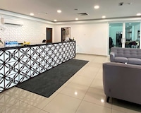 Dancenter Cara Hulu Near Jonker Street Malacca