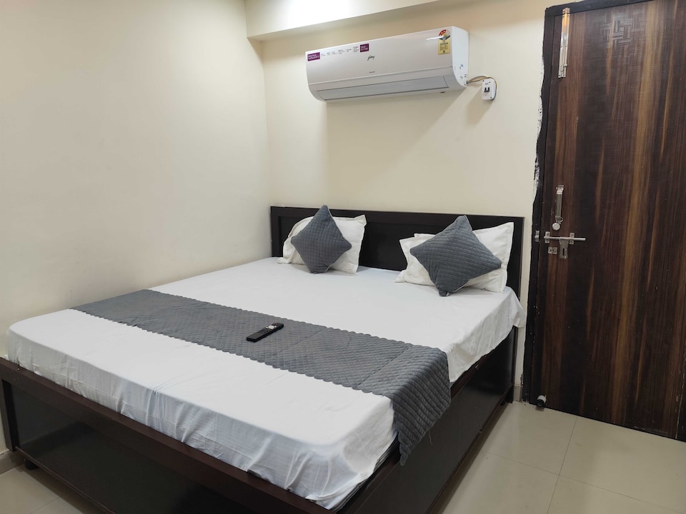 Hotel O Shyam Villa, Okhla Jasola Delhi, Delhi