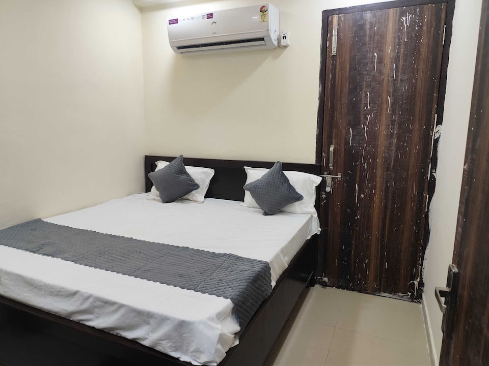 Hotel O Shyam Villa, Okhla Jasola Delhi, Delhi