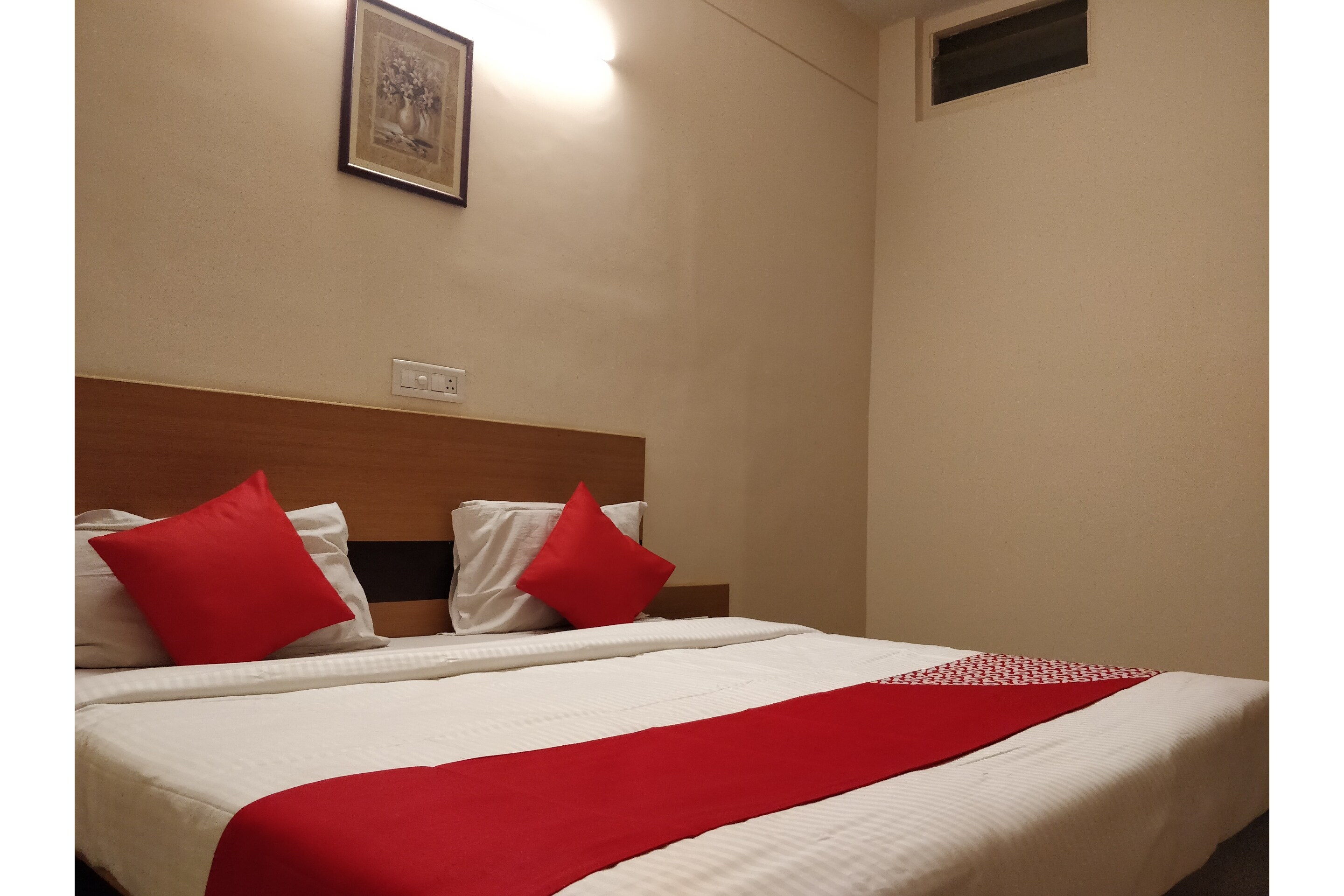 Hotels with Bar Madurai     490 night