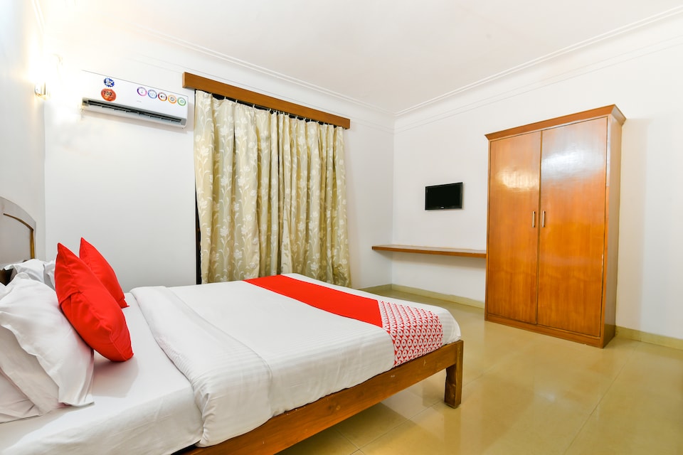 OYO 17309 Maya's Holiday House, Calangute Goa, Goa