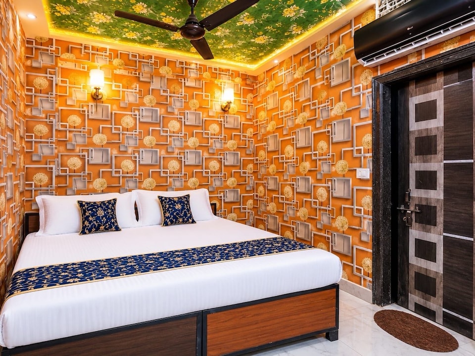 SPOT ON True Stay Hotel &pg, Noida City, Noida