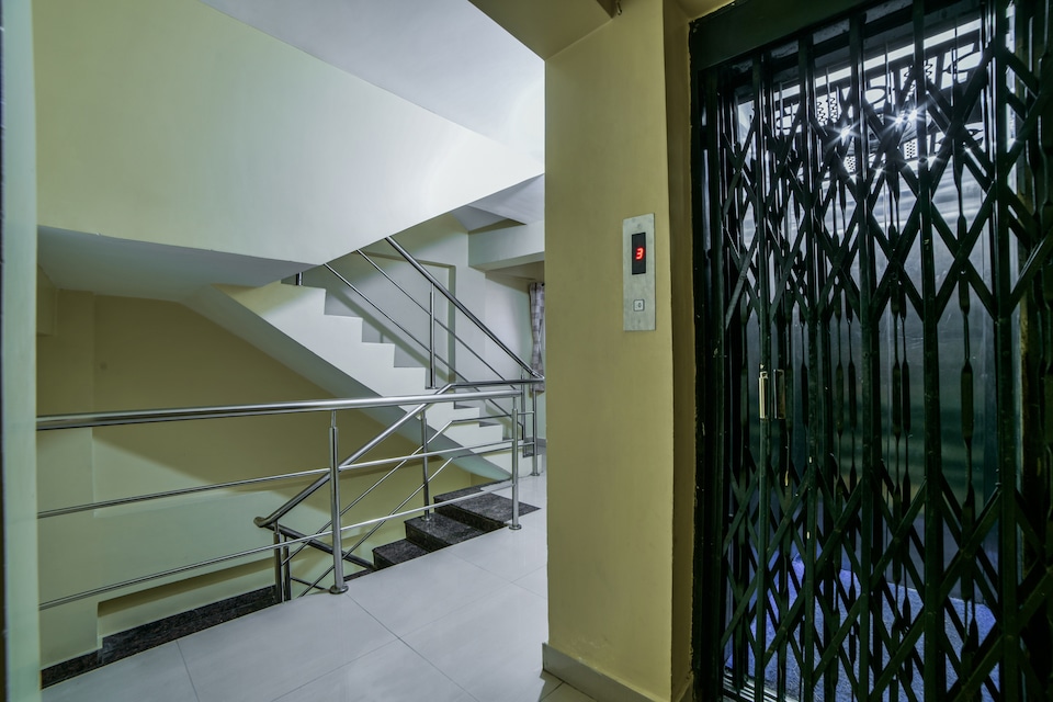 OYO 2840 Kanha Grand, Nampally, Hyderabad