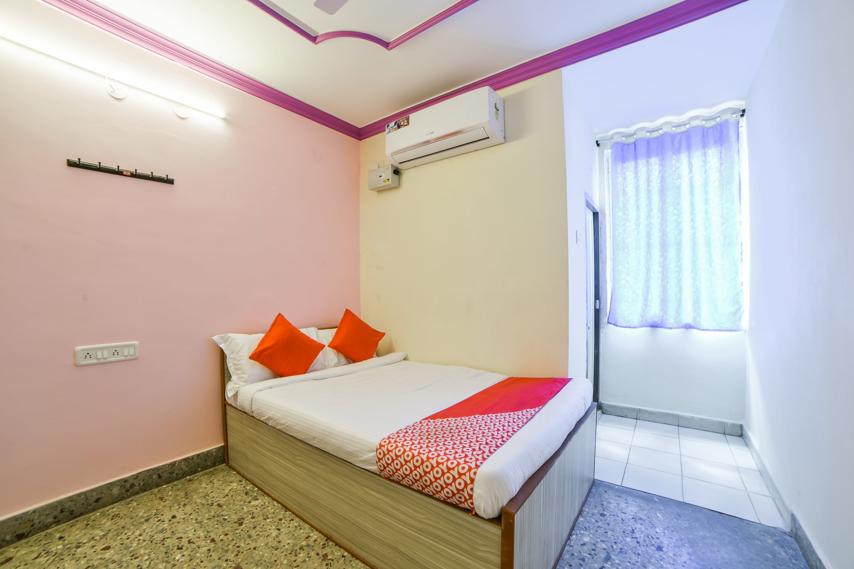 Budget Hotels in Hanamkonda Bus Stand, Warangal Starting ₹877 Upto