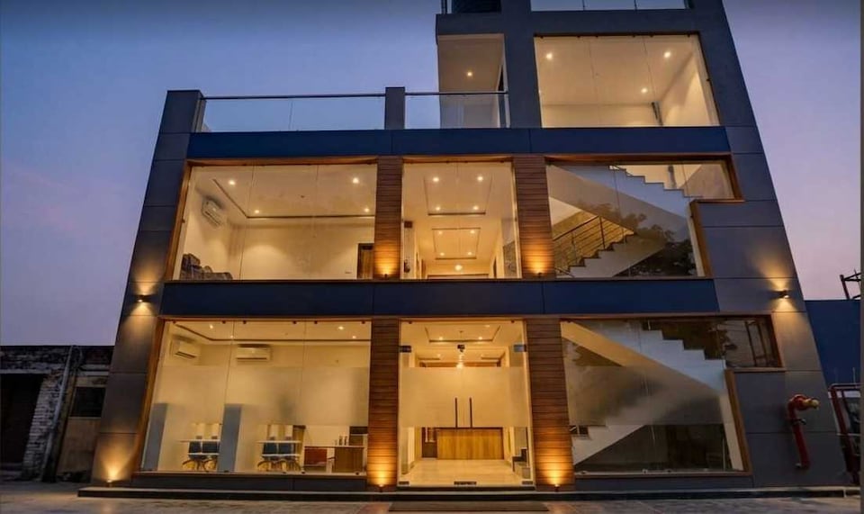 Hotel O Golden S, Indirapuram Ghaziabad, Ghaziabad