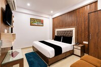 Hotel O Golden S