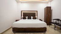 Hotel O Golden S