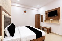 Hotel O Golden S