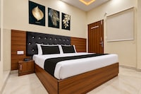 Hotel O White Town 