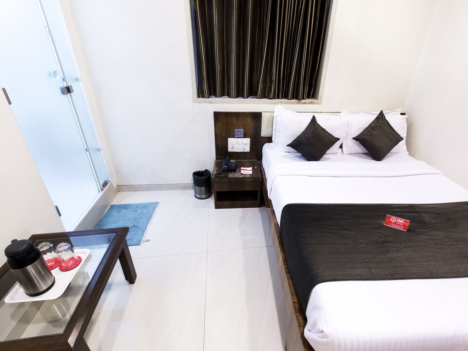 OYO 538 Causway Hotel, Mumbai CST-Churchgate-Colaba, Mumbai