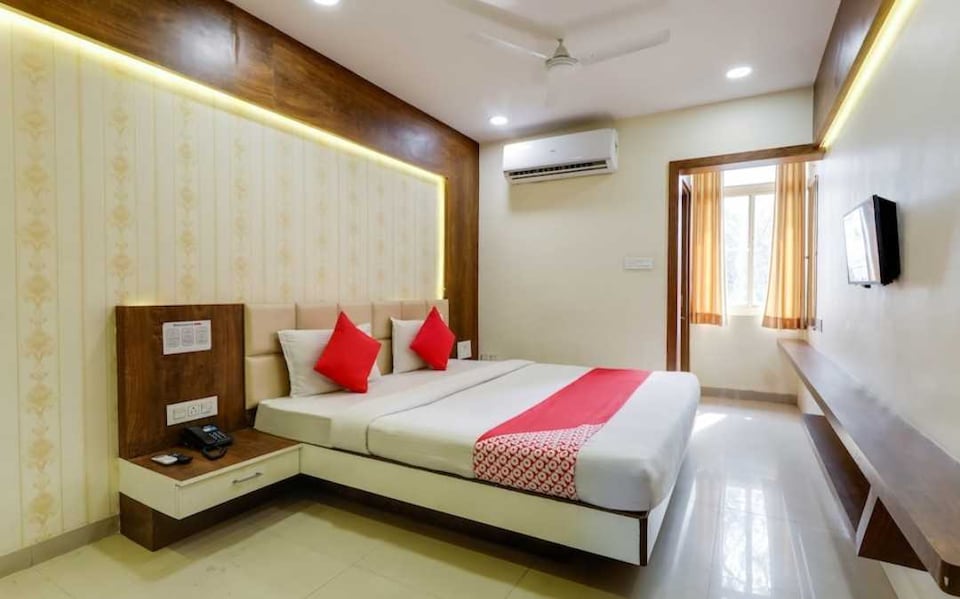 Hotel O Bada Ganpati Indore Airport, Rajender Nagar, Indore