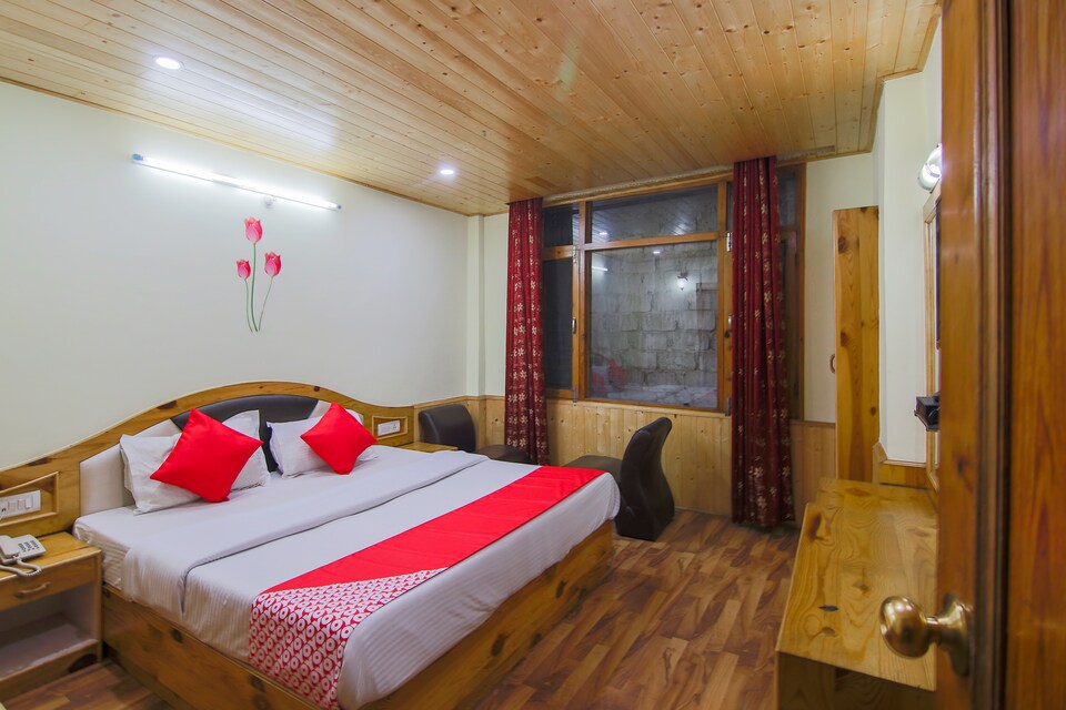 OYO 17358 D K Residency, Naggar Road, Manali