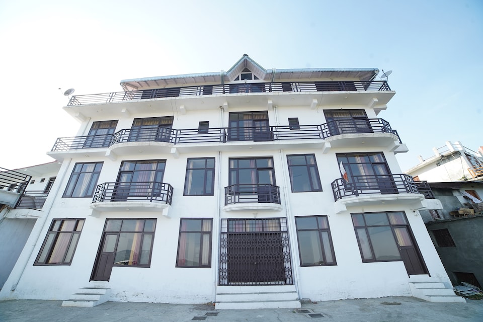 OYO 17380 भगवान कृष्ण हिमालयन होटल, Mukteshwar, मुक्तेश्वर