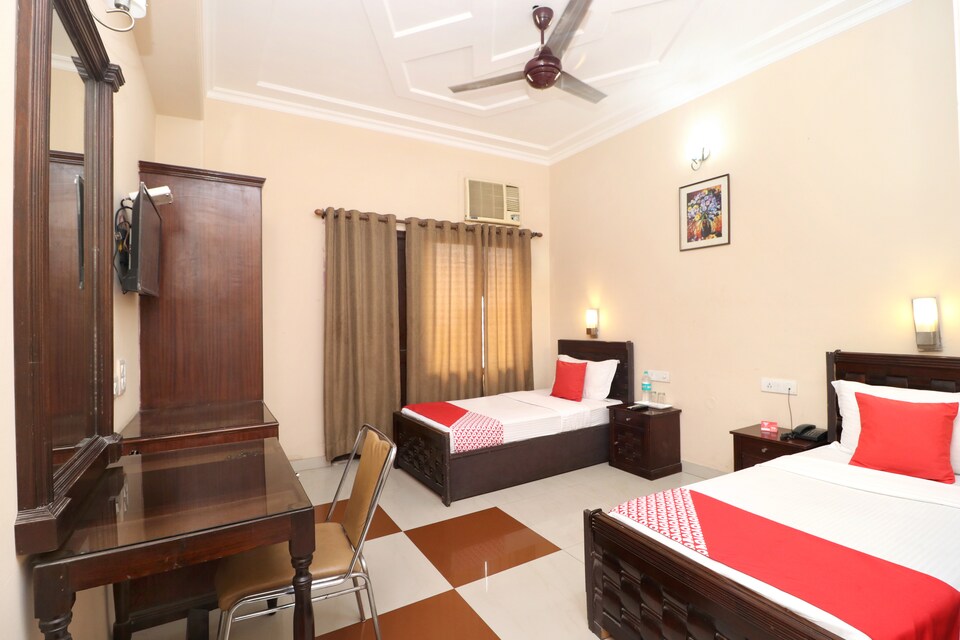 OYO 17381 Hotel City Look, Baddi, Baddi