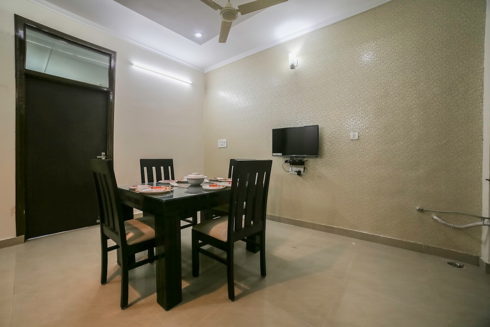 OYO Home 17383 Elegant 3BHK, Mansarovar, Jaipur