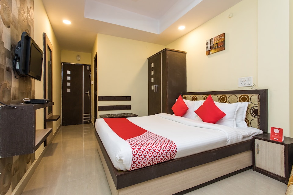 OYO Flagship 17390 Hotel Aaram, MG Road Indore, Indore