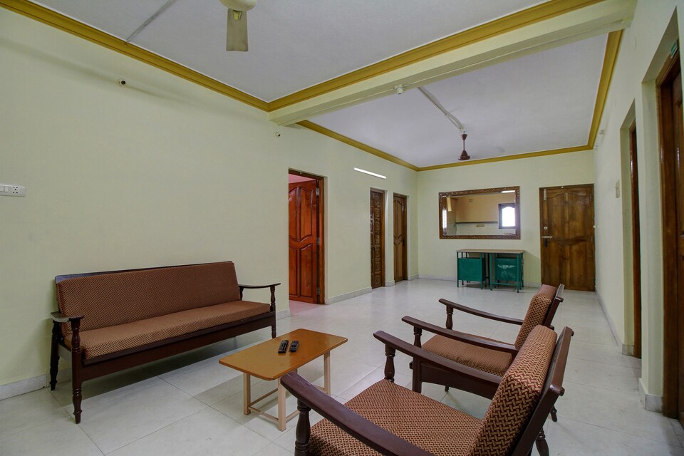 OYO 17414 Modern 2BHK, Pondicherry City Centre, Pondicherry