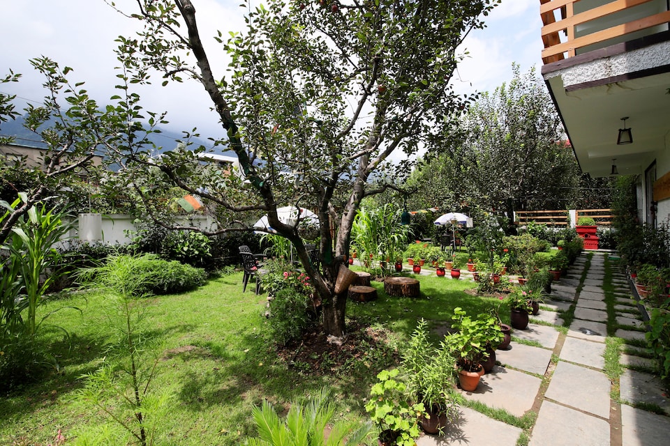 OYO Home 17419 Luxurious Stay, Naggar Road, Manali