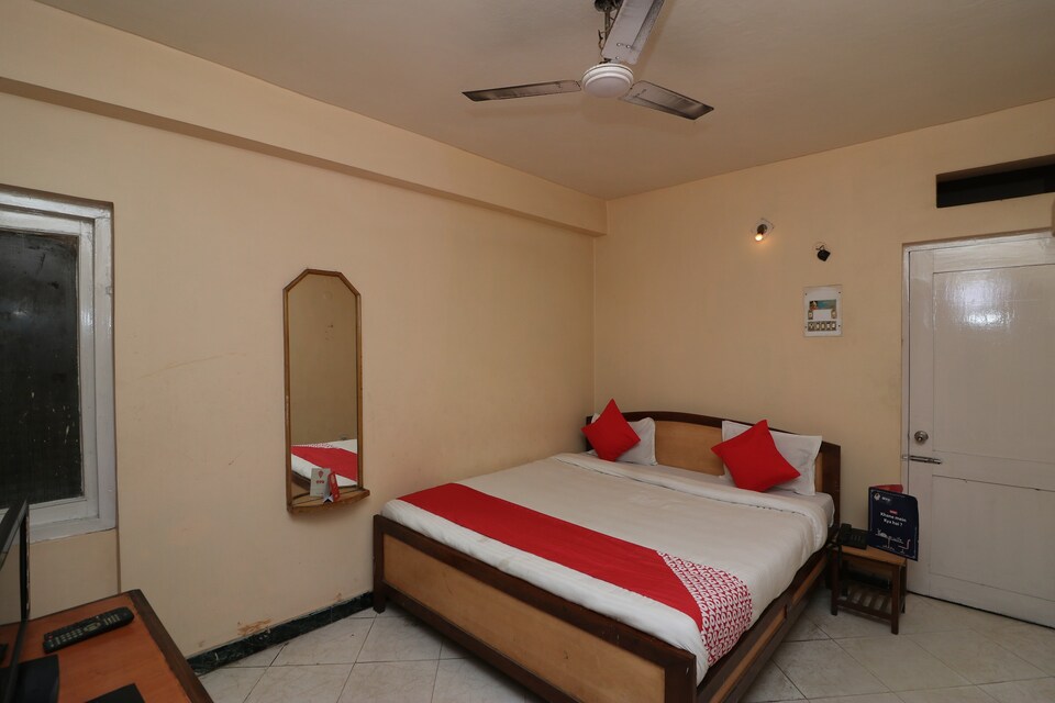 OYO Hotel Swagat, Gaya Railway Station, Bodhgaya
