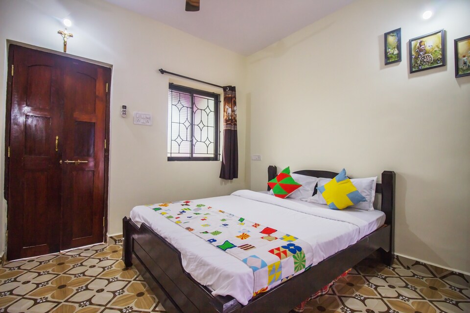 OYO 17432 Home Beach Side Studio Calangute, Calangute Goa, Goa