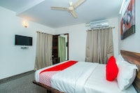 OYO Top Ten Suites Near Orion Mall