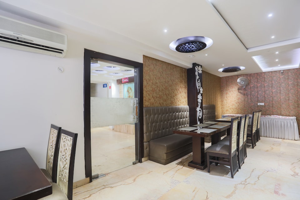 OYO 18255 The Idea Inn, Fatehabad Road, Agra