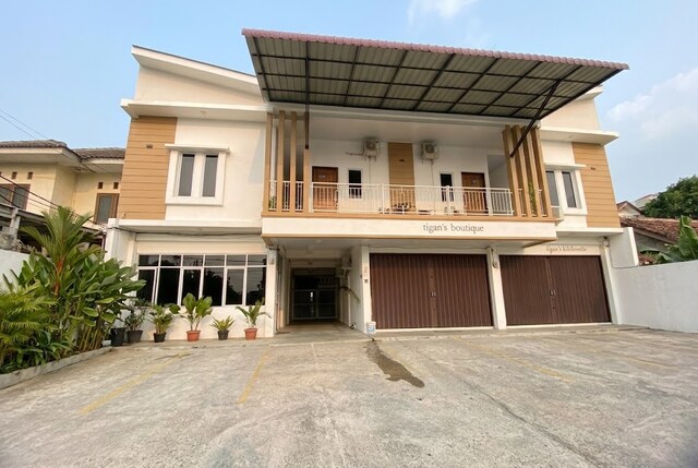 Hotel O near Living World Pekanbaru formerly Tigan's Residence