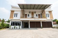 Hotel O near Living World Pekanbaru formerly Tigan's Residence