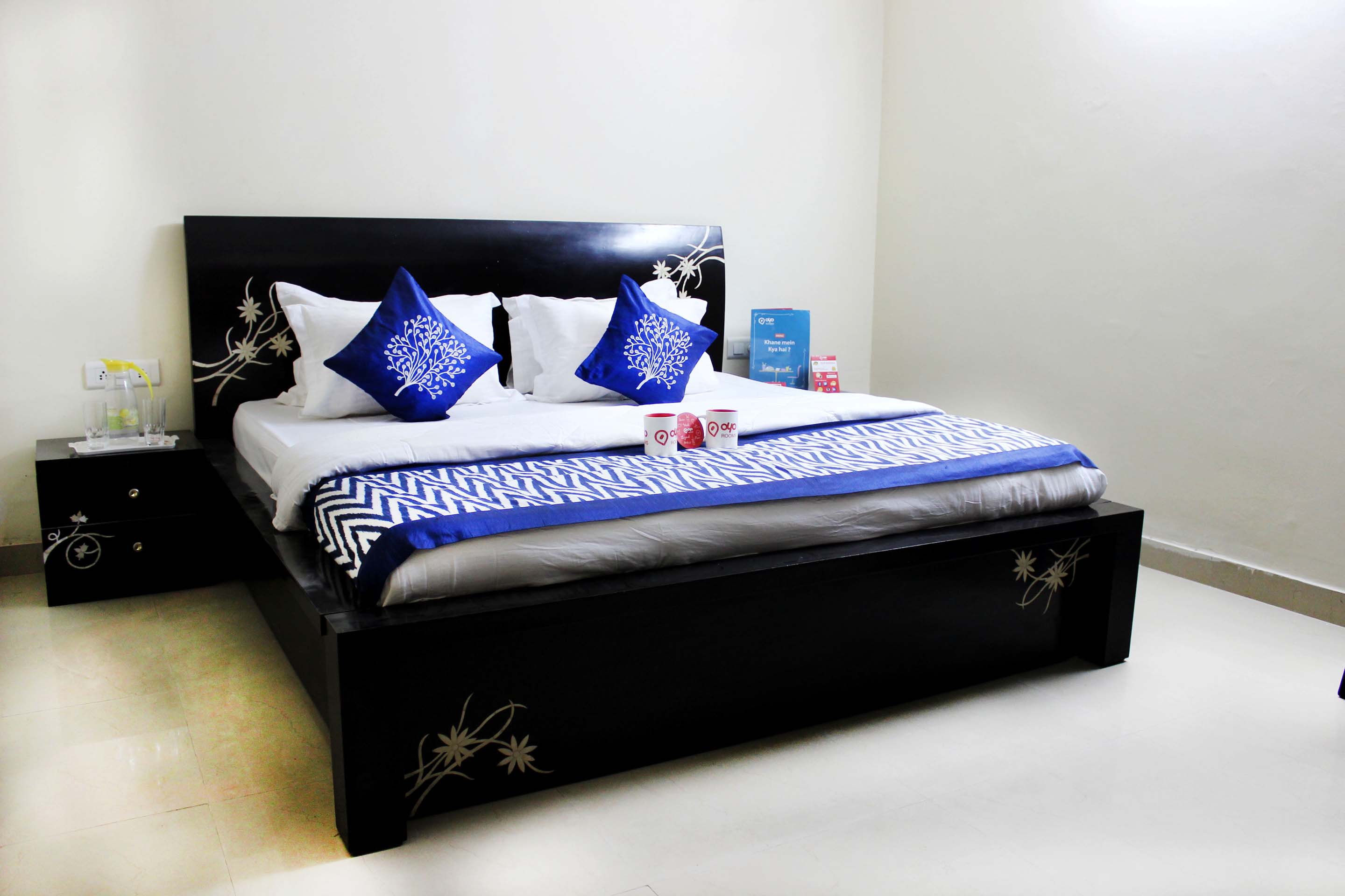 Oyo Studios 359 Global Foyer Mall Gurgaon Book This Hotel At The