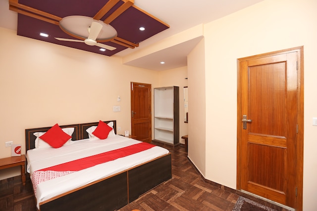 OYO Akshya Hotel