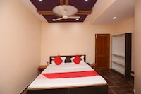 OYO Akshya Hotel