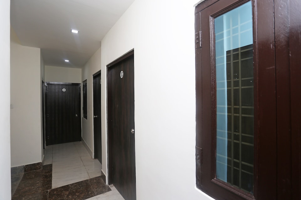 OYO Hotel A-one, Alwar, अलवर