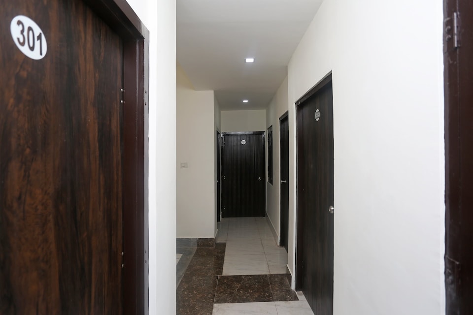 OYO Hotel A-one, Alwar, अलवर