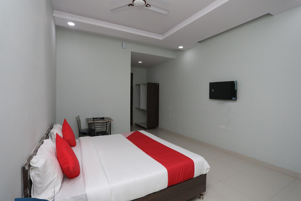 OYO 18314 Hotel Kailash Mansarovar And Banquet Hall, Pilibhit Bypass Road, Bareilly