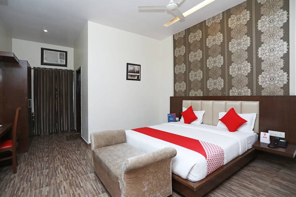 Capital O 2855 Hotel Sanskriti Greens, ISBT Kashipur, Kashipur