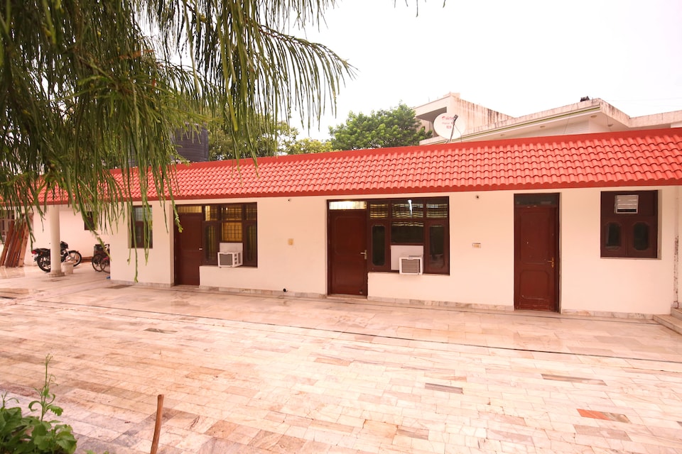 OYO 18318 Cheema Farms, Nayagaon Chandigarh, Chandigarh