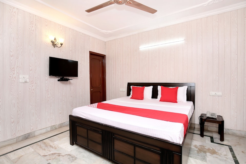 OYO 18318 Cheema Farms, Nayagaon Chandigarh, Chandigarh