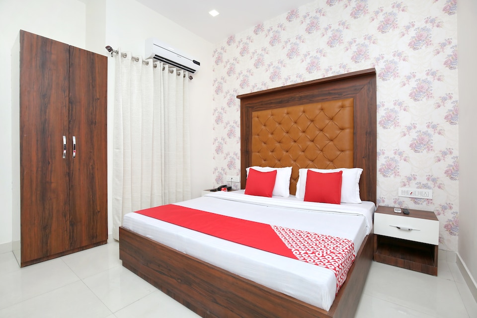 Live on ASR561, Amritsar Bus Stand, Amritsar